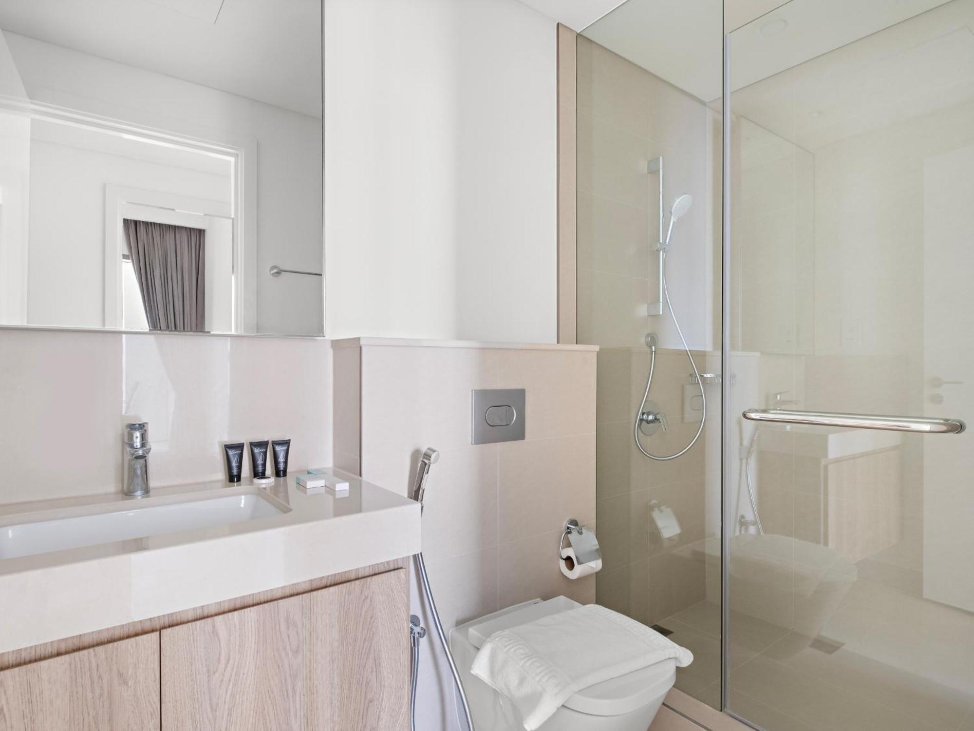 Spacious 2 Bdr With Unobstructed Burj Khalifa Views -downtown