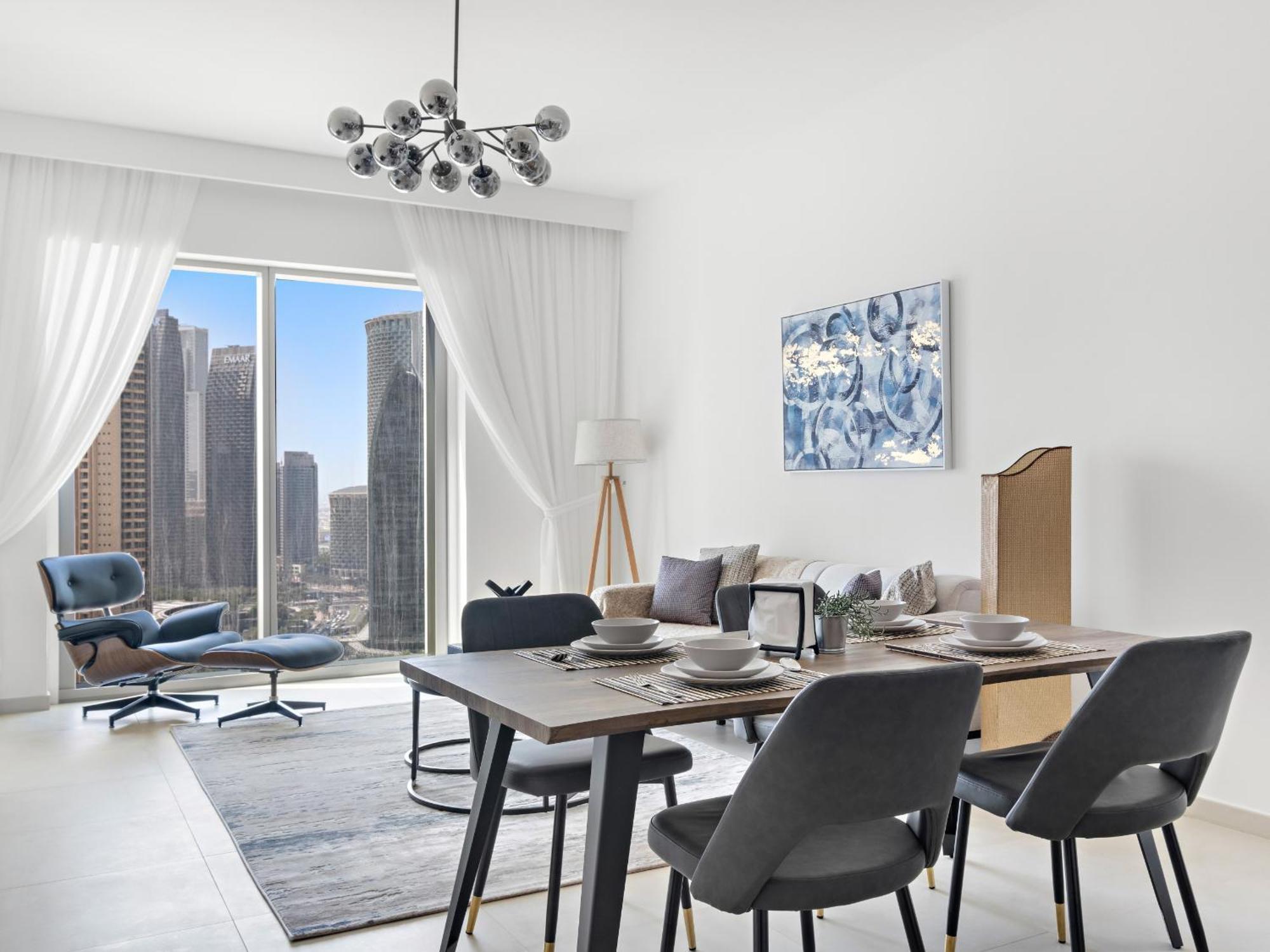 Spacious 2 Bdr With Unobstructed Burj Khalifa Views -downtown *