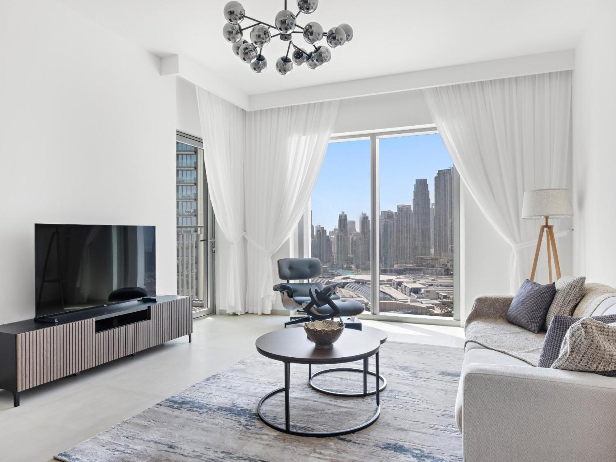 Spacious 2 Bdr With Unobstructed Burj Khalifa Views -downtown Apartment